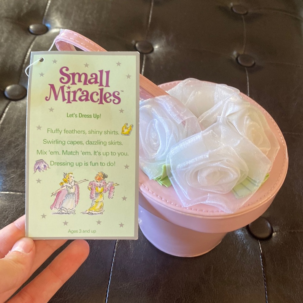 NWT Girls Flower Girl Basket, Bin, Purse, Container